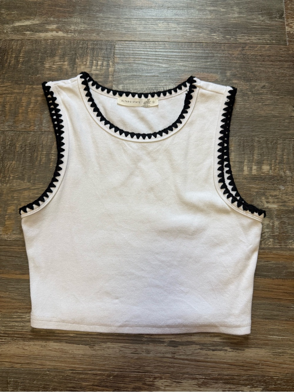 Altar'd State White Cropped Tank with Black Scallop Trim